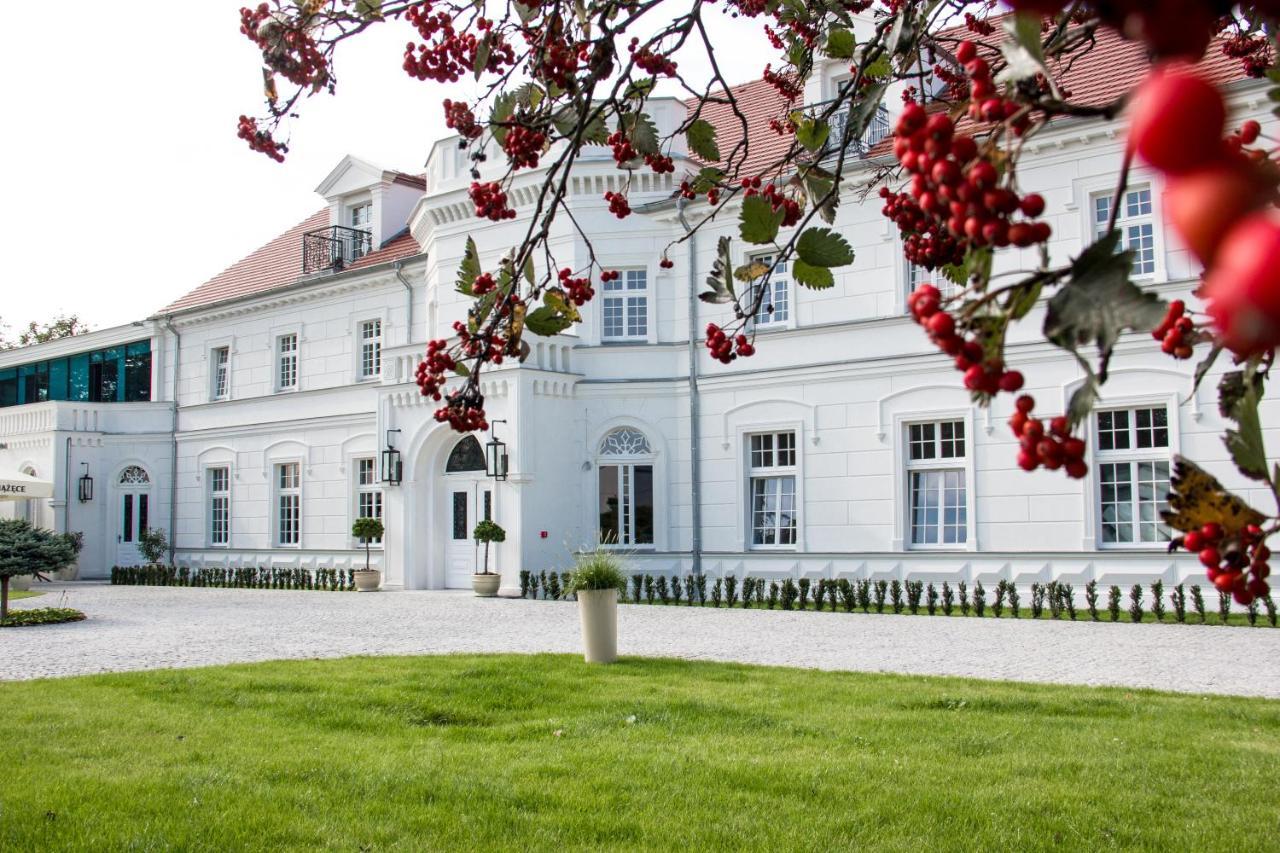 Palac Na Opieszynie Września Esterno foto