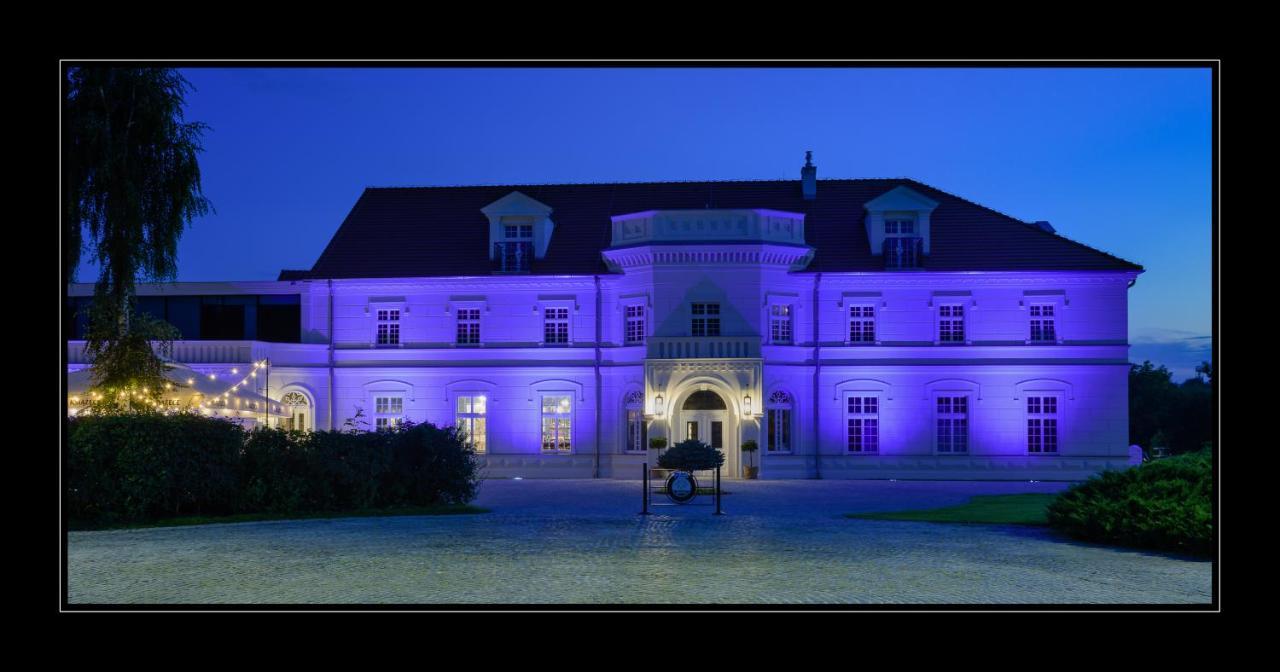 Palac Na Opieszynie Września Esterno foto